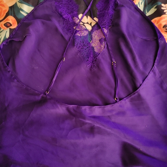 VS lingerie - Picture 4 of 4